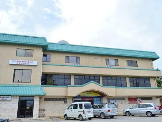 West Plaza Desekel Hotel Корор Екстериор снимка